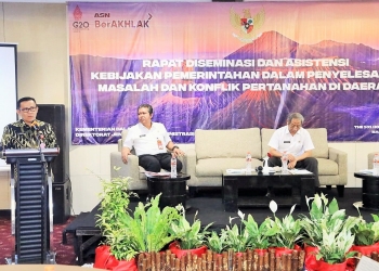 Sekretaris Direktorat Jenderal (Sesditjen) Bina Administrasi Kewilayahan (Adwil) Kemendagri Indra Gunawan saat menyampaikan kata sambutan (dok/Istimewa)